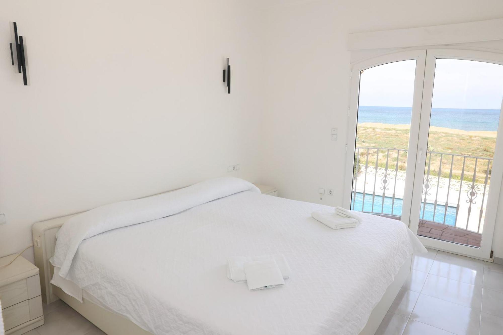 Chalet En La Playa Con Piscina Privada - Holavivienda Inmobiliaria Denia Εξωτερικό φωτογραφία